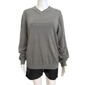 Van Heusen Gray V-Neck Sweater Size Large